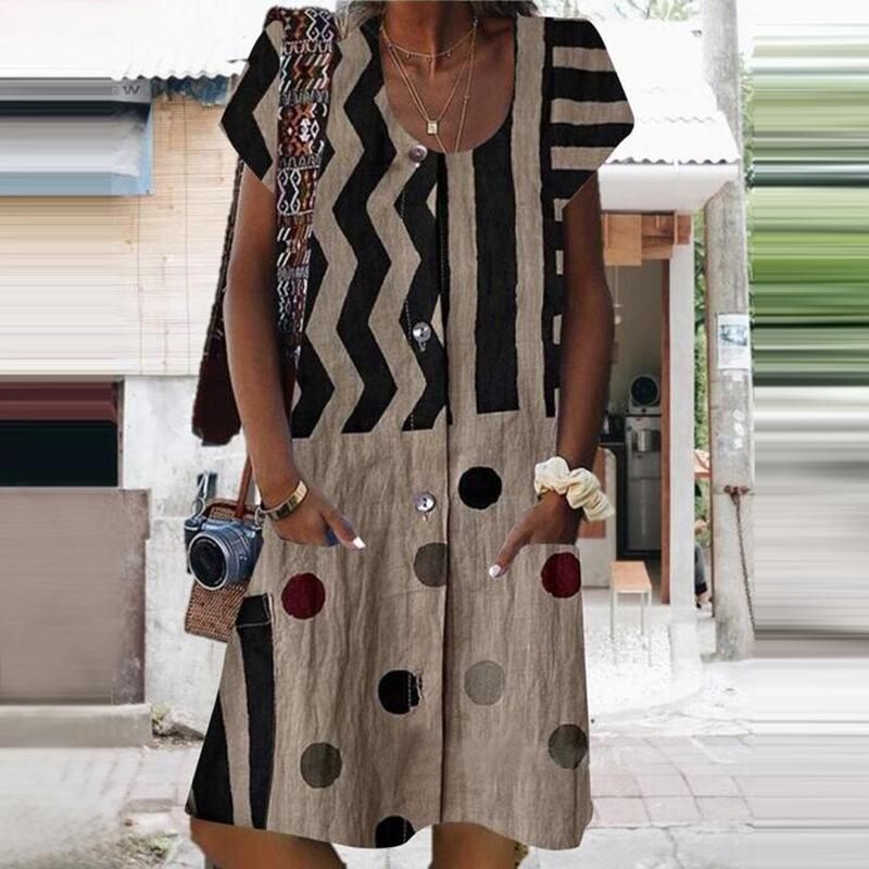 Plus Size Round Neck Short Sleeve Mini Dress