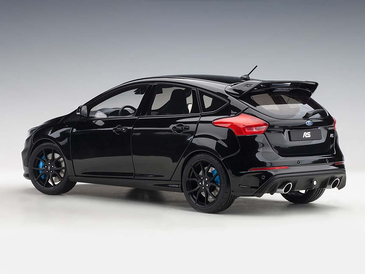 2016 Ford Focus RS Shadow Black 1/18 Model Car by Autoart