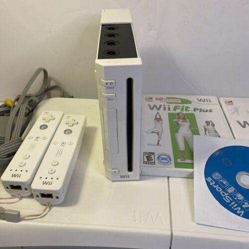 Wii Console RVL-001 Wii Fit Bundle w/ Board &amp; 3 Games Wii Sports