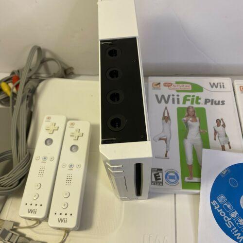 Wii Console RVL-001 Wii Fit Bundle w/ Board &amp; 3 Games Wii Sports