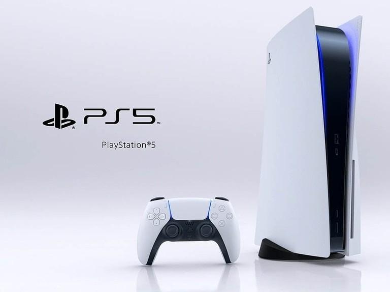 PS5- Disc version+Spiderman:Miles Morales, extra controller and pulse 3d headset