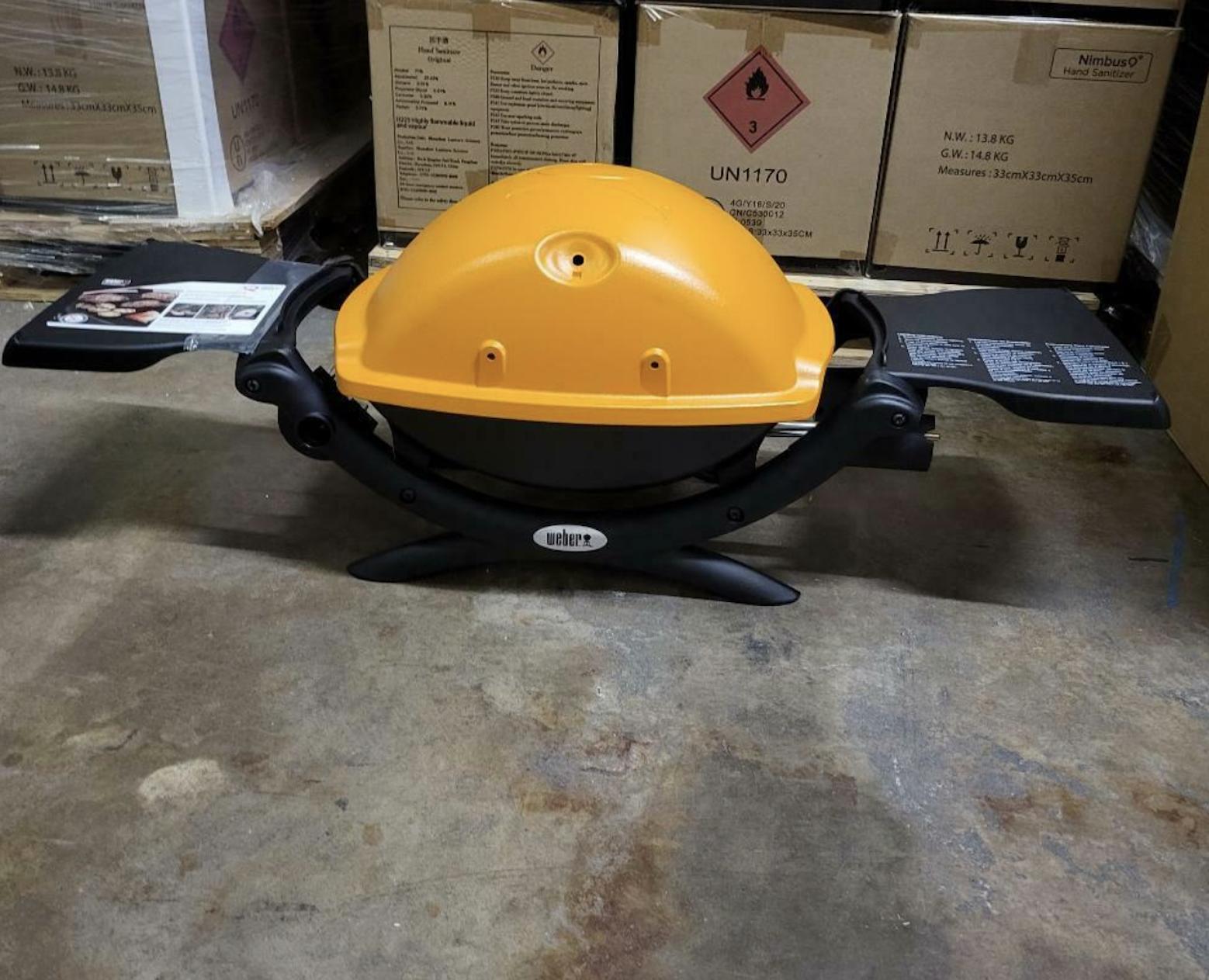 Q1200 1-Burner Portable Tabletop Propane Gas Grill in Oran-51190001