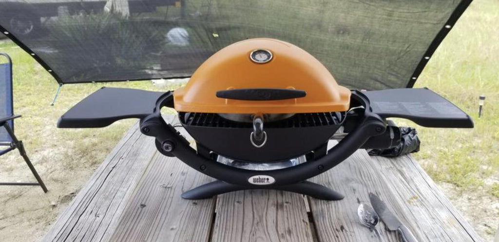 Q1200 1-Burner Portable Tabletop Propane Gas Grill in Oran-51190001