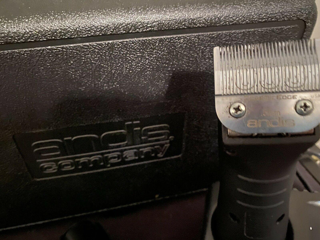 Andis BGRC Professional Clipper W/ Charging Dock and Power Cord EUC