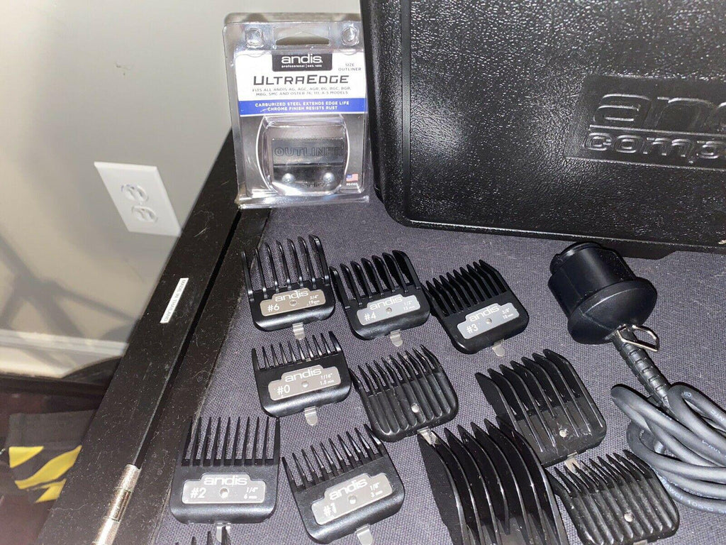 Andis BGRC Professional Clipper W/ Charging Dock and Power Cord EUC