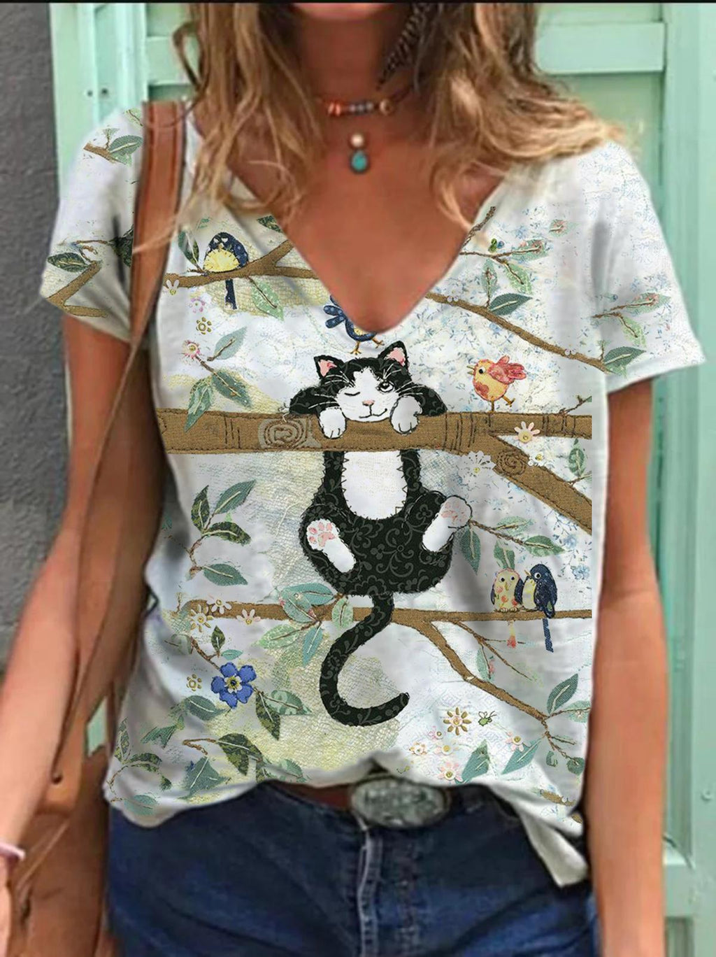 Ladies V-neck Cat Print T-shirt