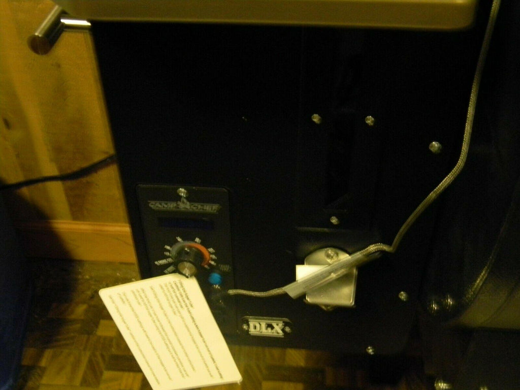 SmokePro DLX Pellet Grill With Cover 570 S.I. Assembled Pick Up Only