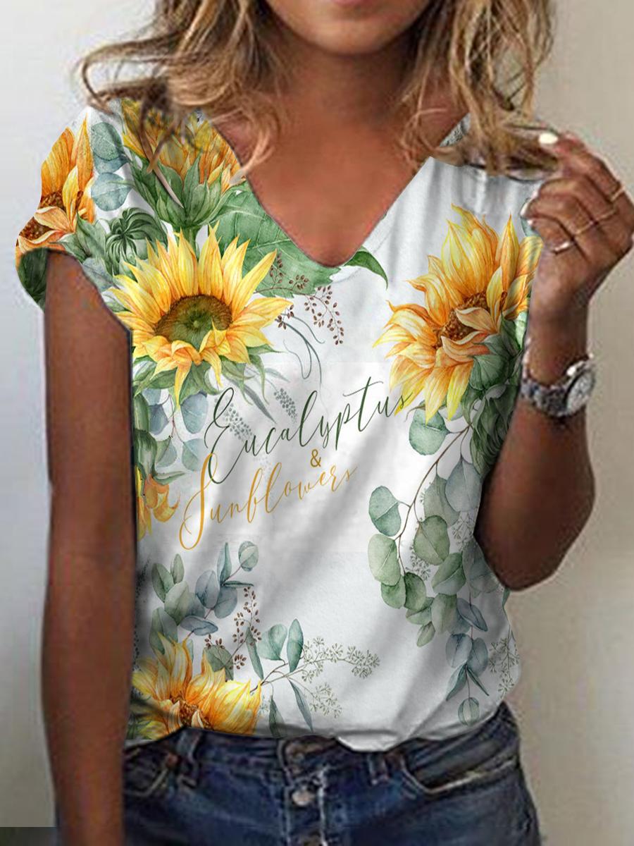 Women causal flower print design with short sleeves top